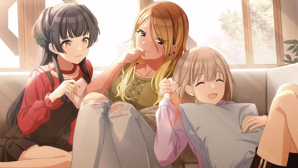 【夕日に照らされ光るもの】